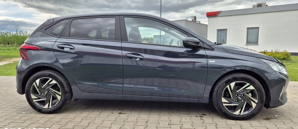 Hyundai i20 cena 66900 przebieg: 6700, rok produkcji 2022 z Września małe 106